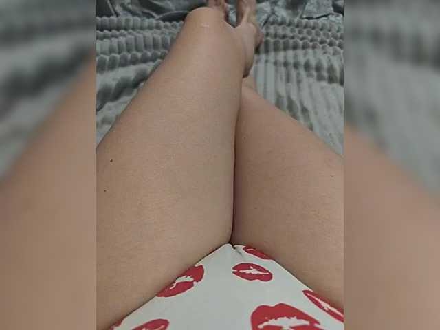 Kiskis-s's BongaCams show and profile