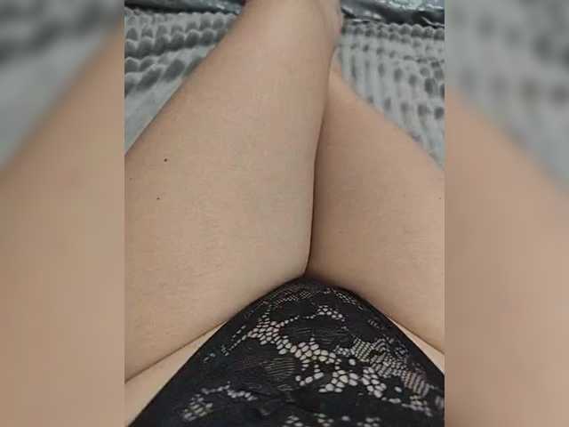 Kiskis-s's BongaCams show and profile