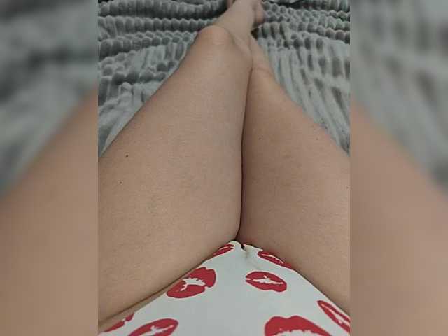 Kiskis-s's BongaCams show and profile