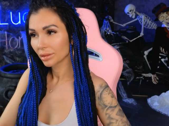 -BABAYAGA- live cam on BongaCams