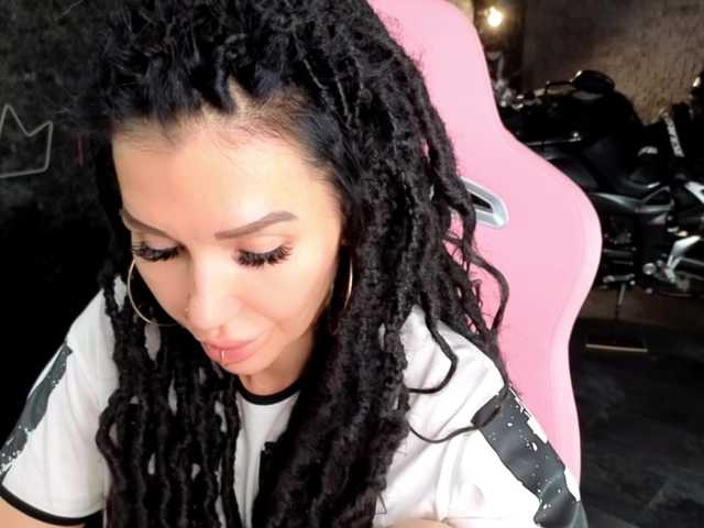 -BABAYAGA- live cam on BongaCams