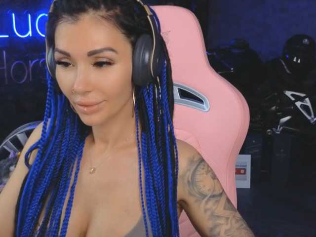 -BABAYAGA-, live now on BongaCams