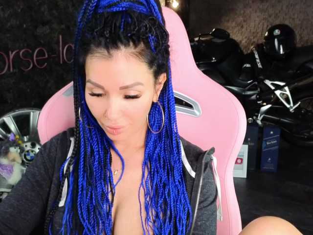 -BABAYAGA- — live female cam