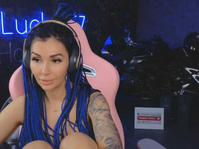 -BABAYAGA-, live now on BongaCams