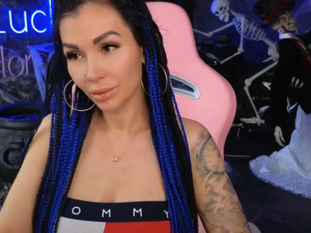 -BABAYAGA- live cam on BongaCams
