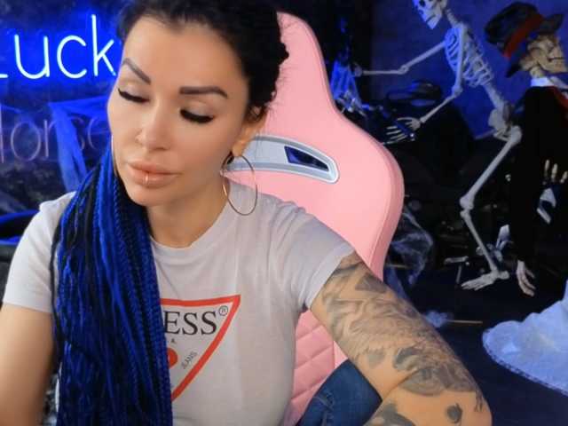 -BABAYAGA- live cam on BongaCams