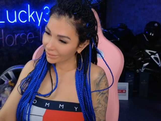 -BABAYAGA- live cam preview