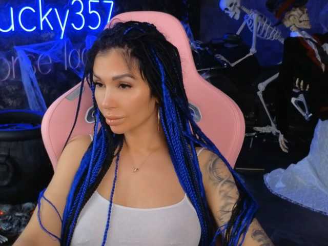 -BABAYAGA- live cam on BongaCams