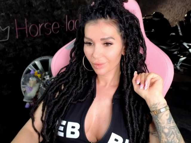 -BABAYAGA- live cam on BongaCams