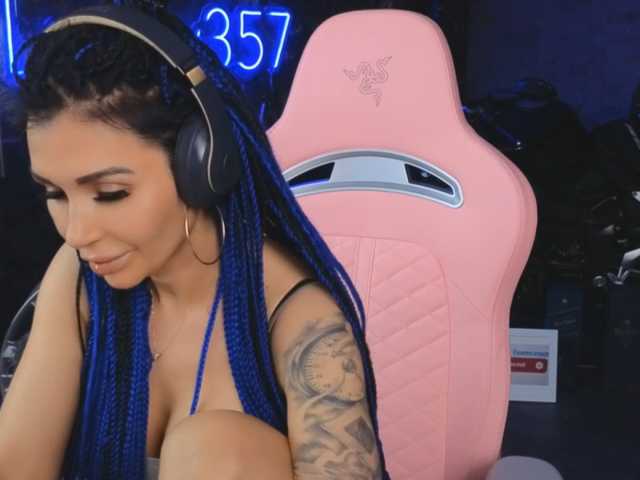 -BABAYAGA-, live now on BongaCams