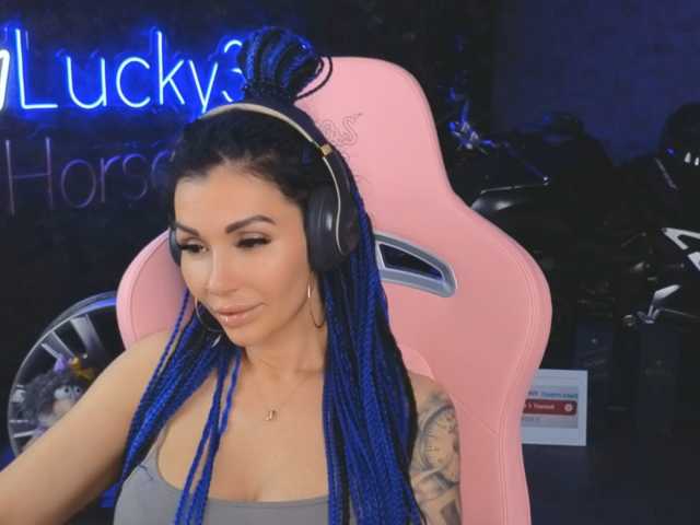 -BABAYAGA-, live now on BongaCams