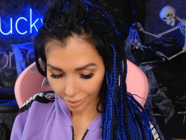 -BABAYAGA- live cam on BongaCams