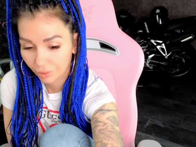 -BABAYAGA- live cam on BongaCams
