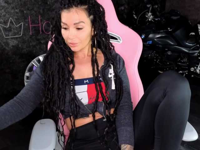 -BABAYAGA- live cam on BongaCams