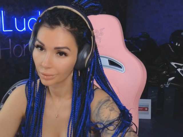 -BABAYAGA-, live now on BongaCams