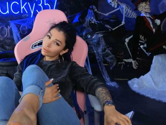 -BABAYAGA- live cam on BongaCams