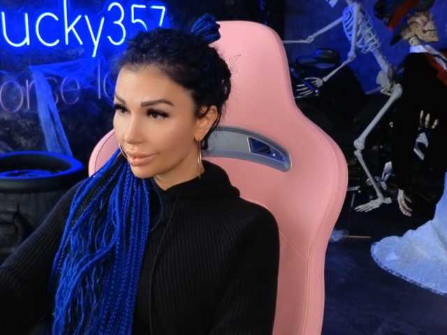 -BABAYAGA- live cam on BongaCams