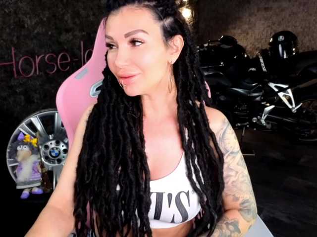 -BABAYAGA- live cam on UnifiedCams