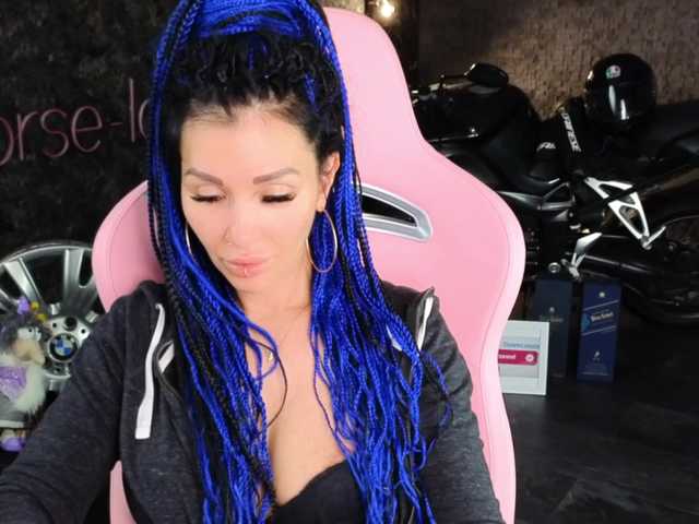 -BABAYAGA- — live female cam