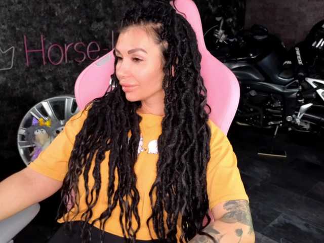-BABAYAGA- live cam on BongaCams