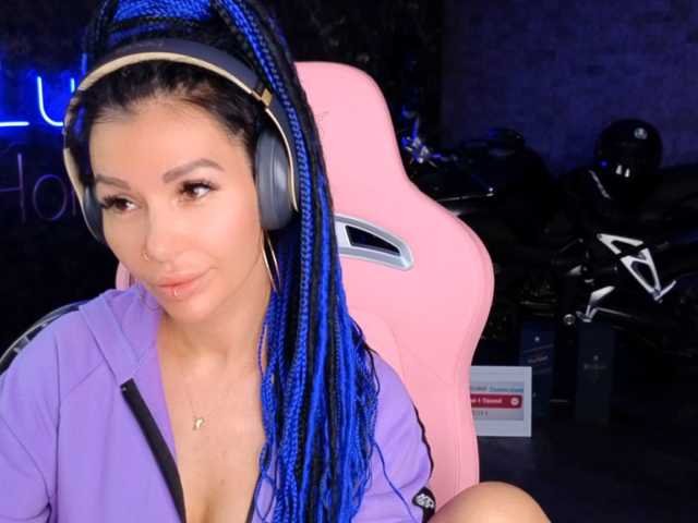 -BABAYAGA- live cam on BongaCams