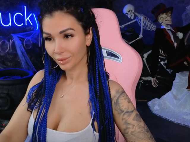 -BABAYAGA- live cam on BongaCams