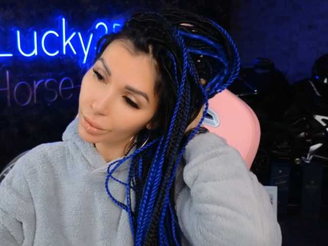 -BABAYAGA- live cam preview