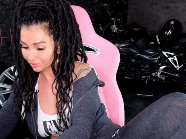 -BABAYAGA- live cam on BongaCams