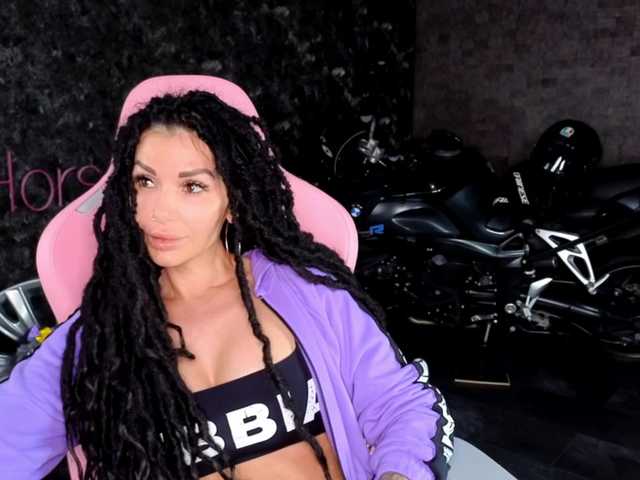 -BABAYAGA- live cam on BongaCams