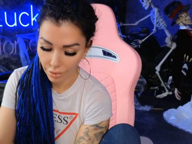 -BABAYAGA- live cam on BongaCams