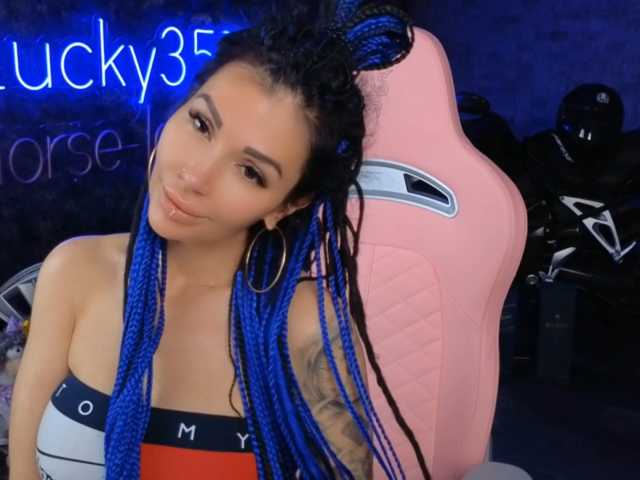 -BABAYAGA- live cam preview