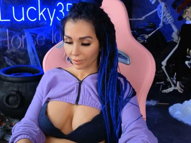 -BABAYAGA- live cam on BongaCams