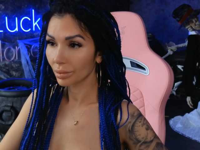 -BABAYAGA- live cam on BongaCams