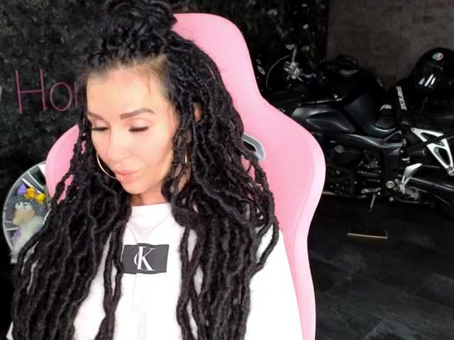 -BABAYAGA- live cam on BongaCams