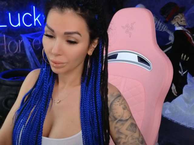 -BABAYAGA- live cam on BongaCams
