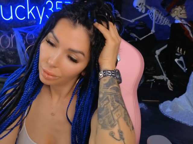 -BABAYAGA- live cam on BongaCams