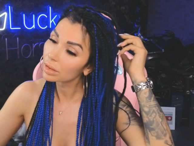 -BABAYAGA-, live now on BongaCams