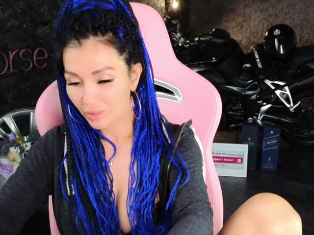 -BABAYAGA- — live female cam