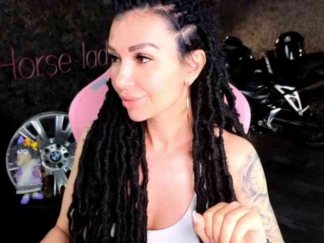 private live sex show -BABAYAGA-