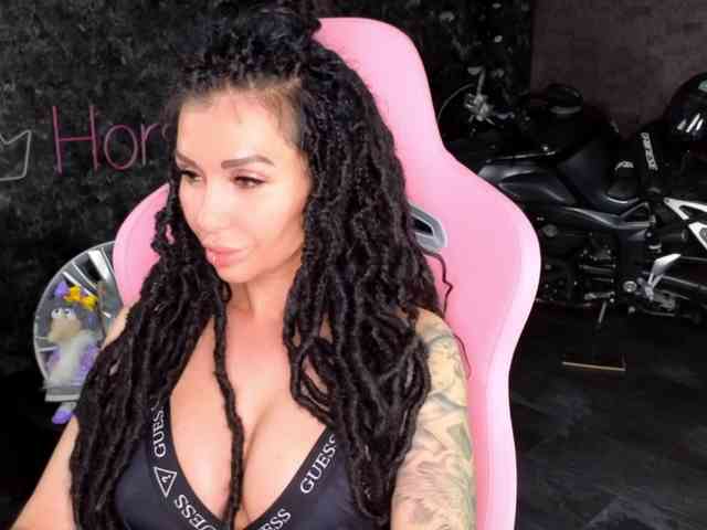 live sex webcam -BABAYAGA-