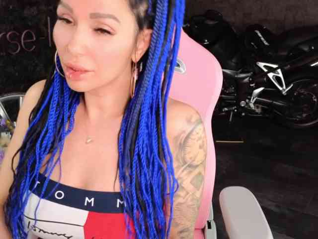 -BABAYAGA- Live Webcam on BongaCams