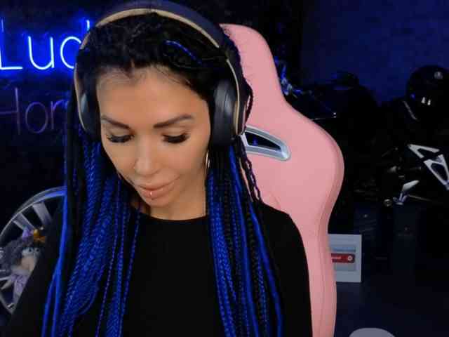 -BABAYAGA- webcam