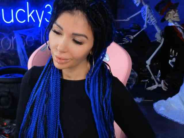 Modella: -BABAYAGA-