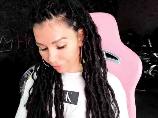 -BABAYAGA- Live Webcam on BongaCams