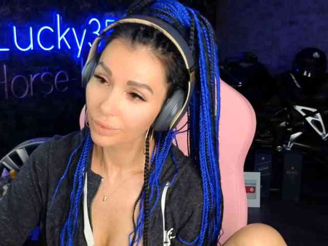 -BABAYAGA- Live Webcam on BongaCams