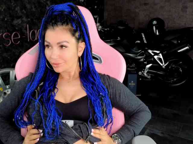 private live sex show -BABAYAGA-