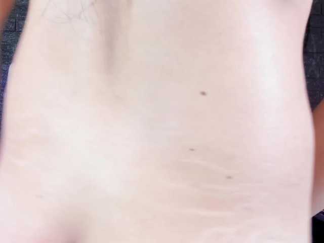 lesbian-hard-69-1 live cam on BongaCams