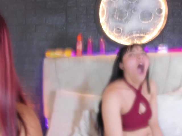 lesbian-hard-69-1 live cam on BongaCams