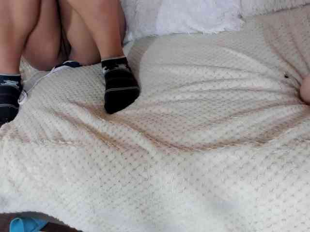 lesbian-hard-69-1 lesbian-hard-69-1