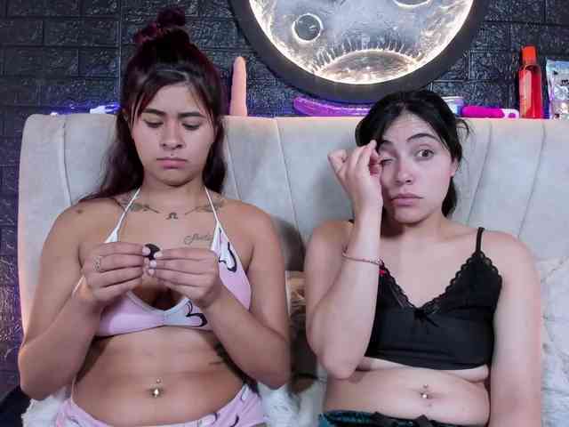 lesbihard-69-1 webcam